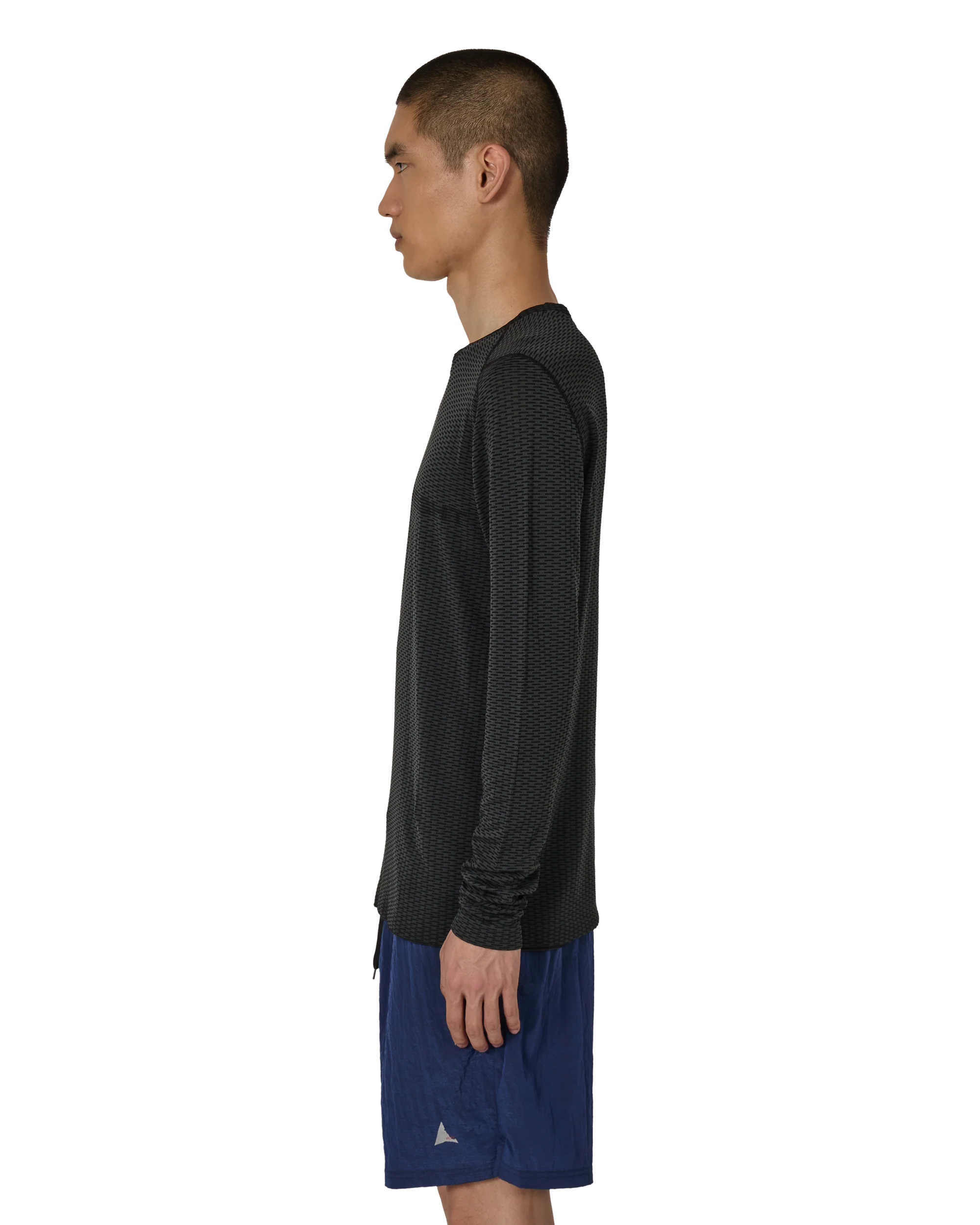 Hivee Dryarn Lightweight Seamless Long Sleeve - Image 2