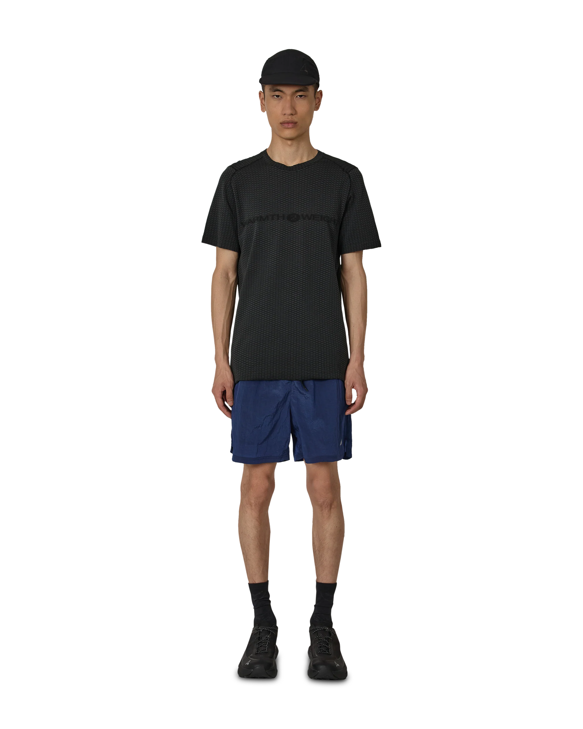 Hivee Dryarn Lightweight Seamless T-Shirt - Image 4