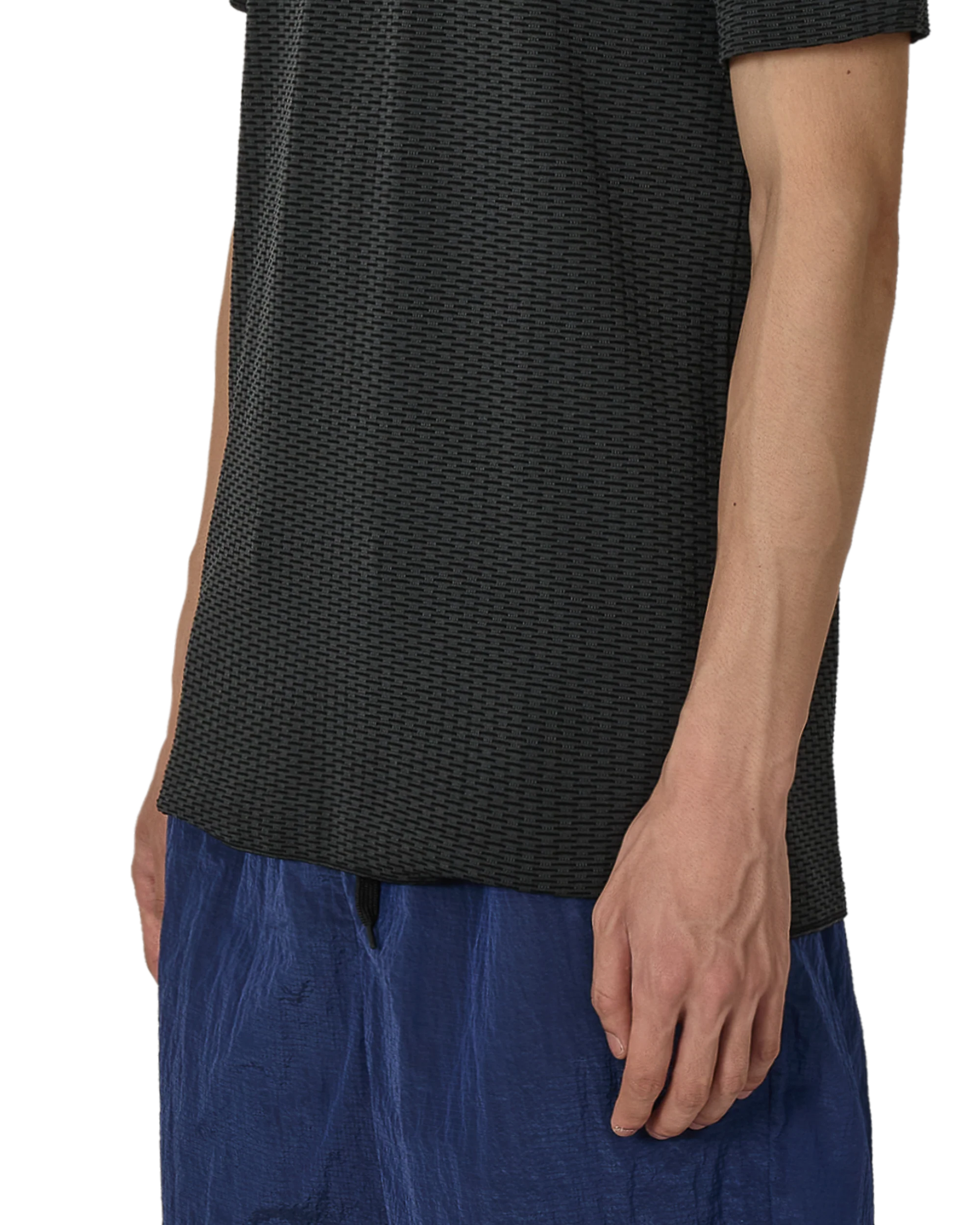Hivee Dryarn Lightweight Seamless T-Shirt - Image 6