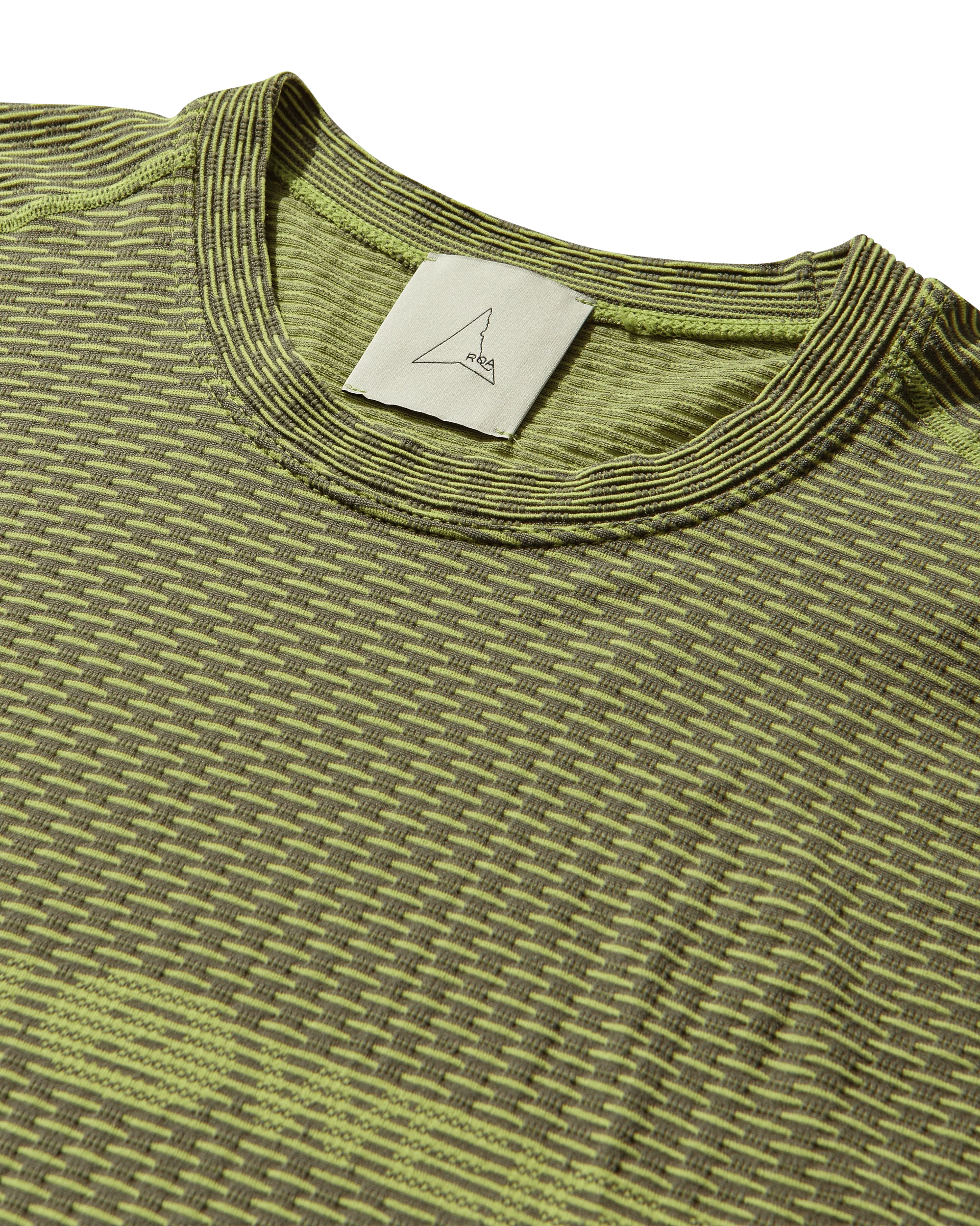 Hivee Dryarn Lightweight Seamless T-Shirt - Image 11