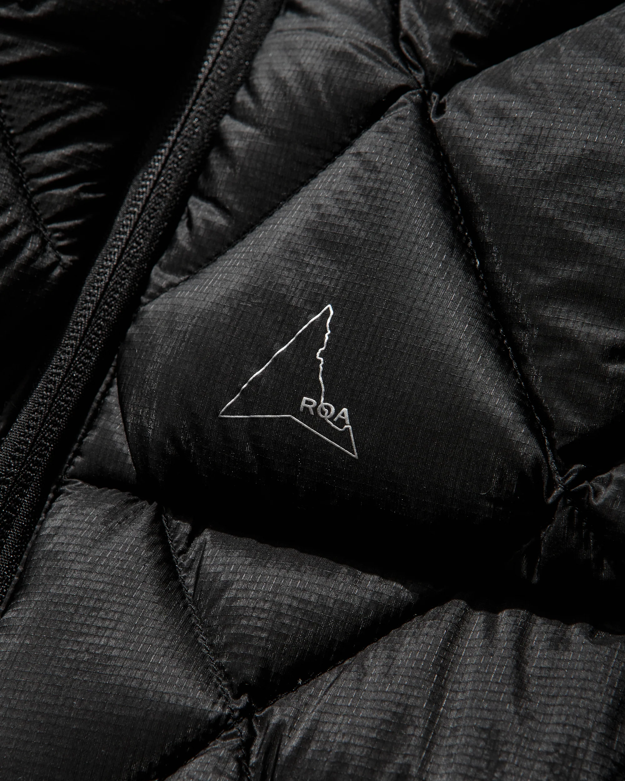 Nuna 800 Fill Power Hooded Down Jacket - Image 12