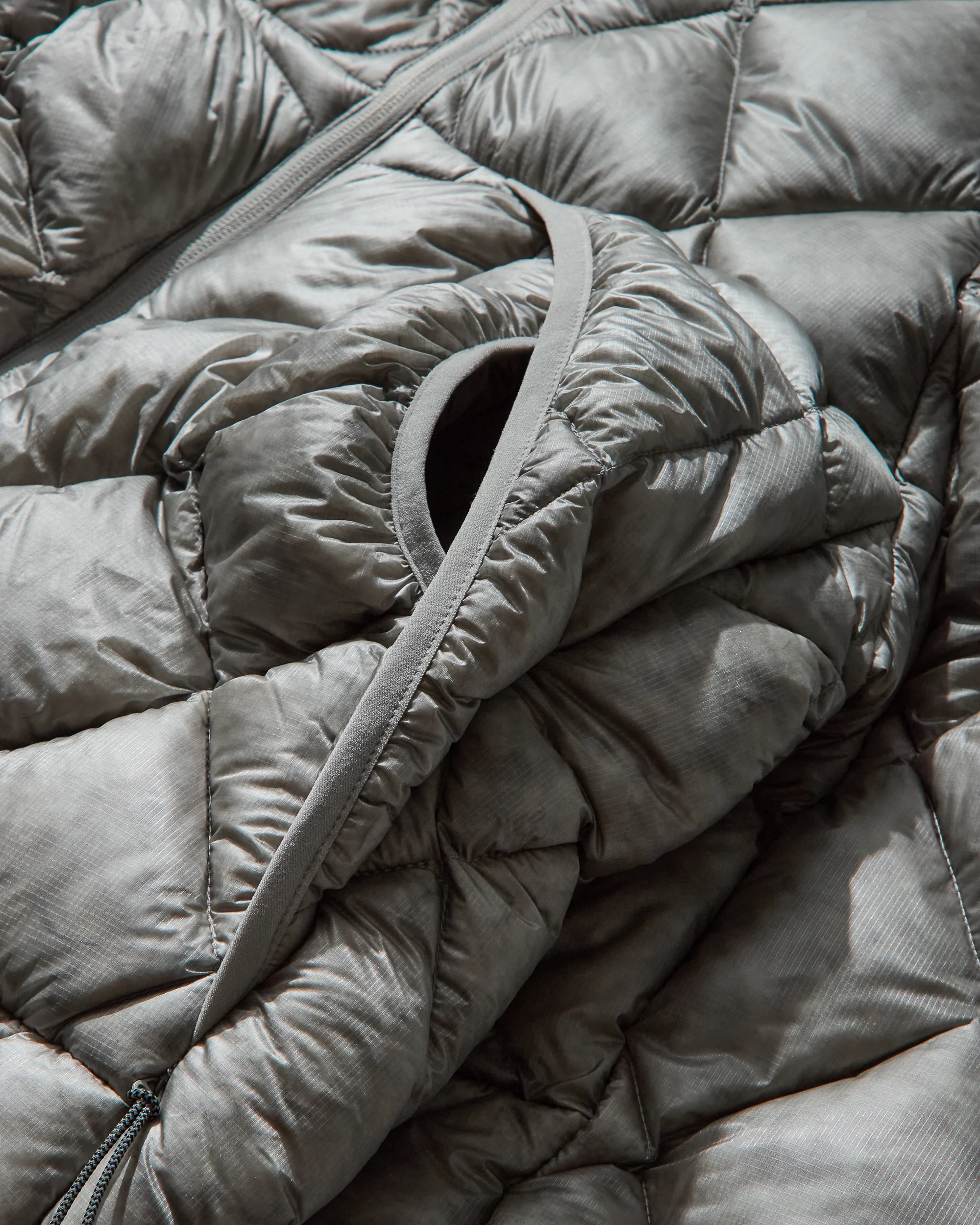 Nuna 800 Fill Power Hooded Down Jacket - Image 11