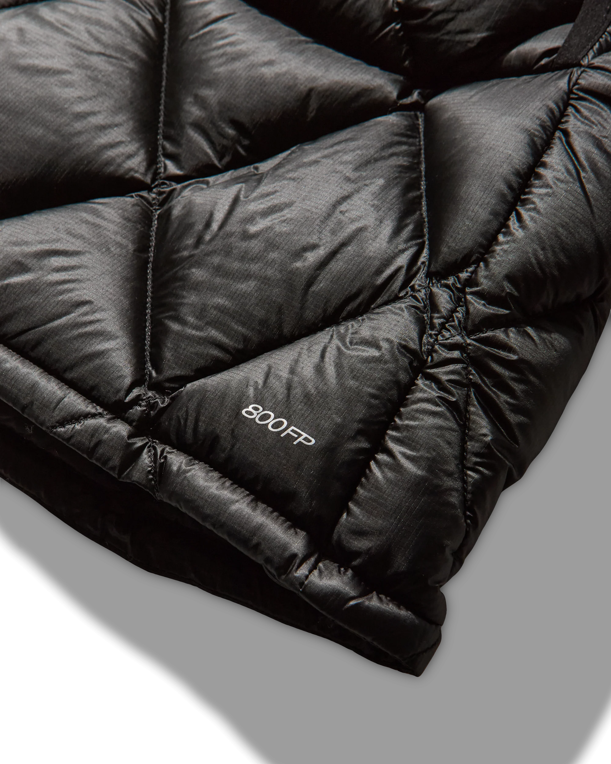 Nuna 800 Fill Power Hooded Down Vest - Image 12