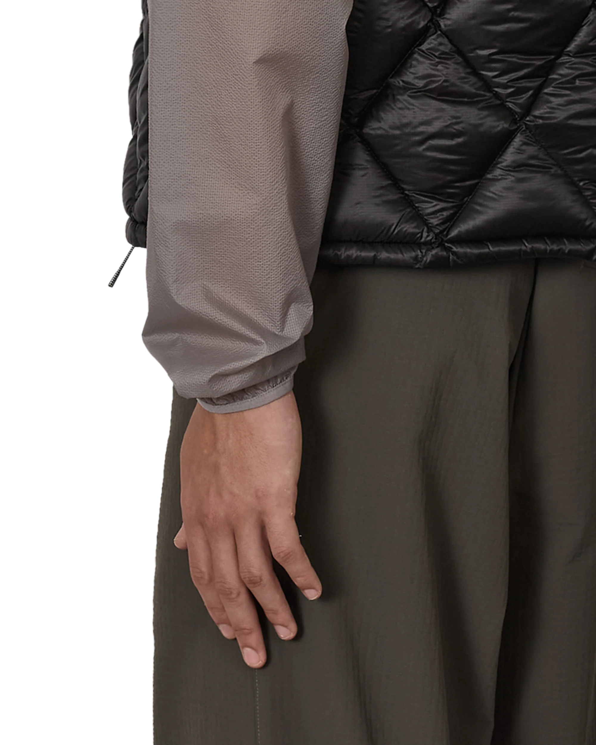 Nuna 800 Fill Power Hooded Down Vest - Image 8
