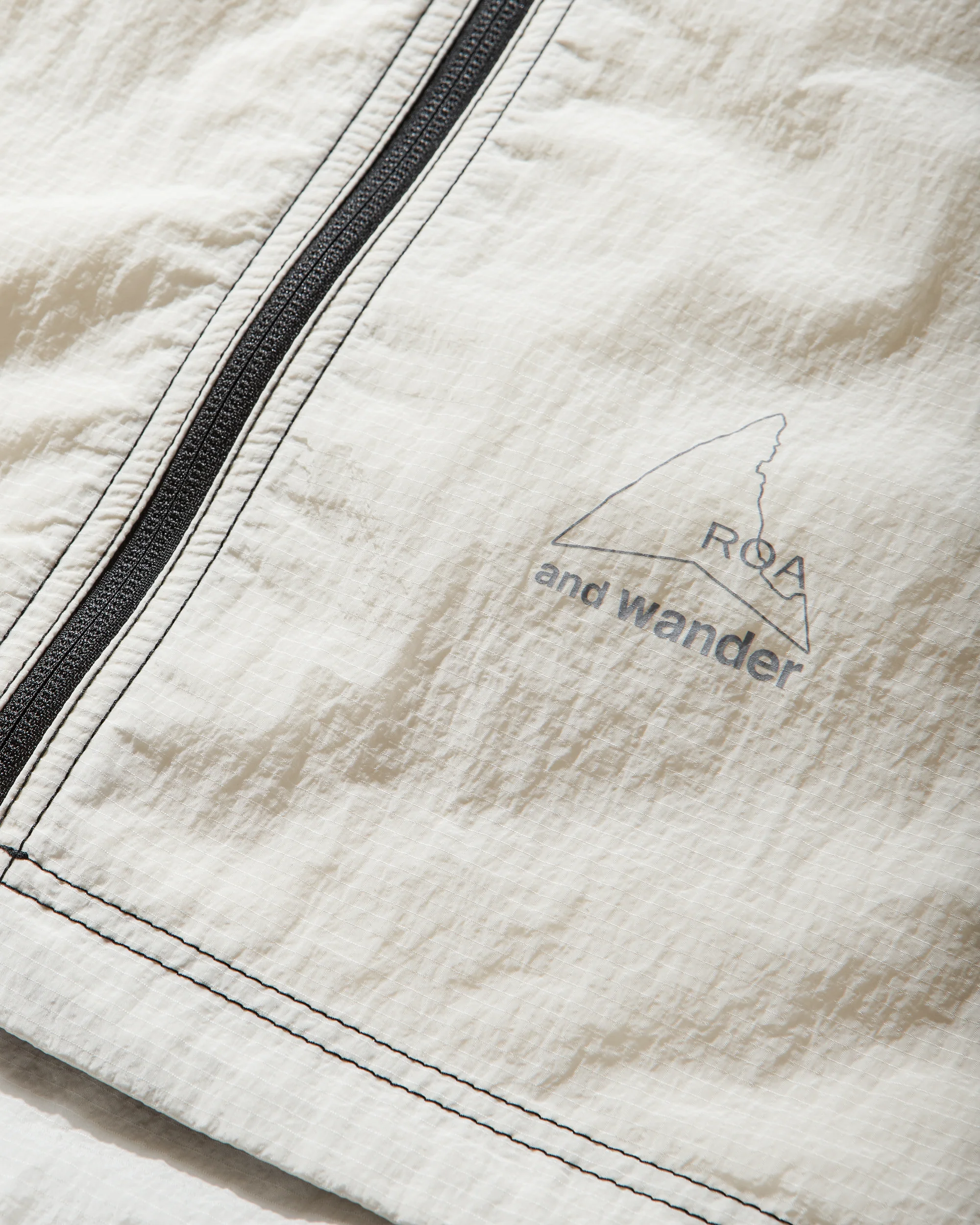 ROA x and wander Ripstop Wind Jacket - Image 10